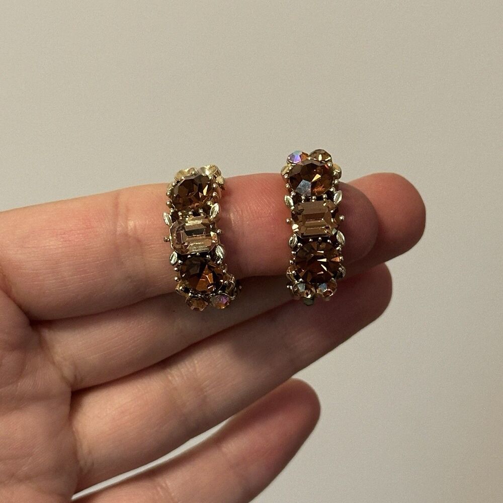 Vintage Lisner Brown Amber Root Beer AB Rhinestone Huggie Clip On Earrings